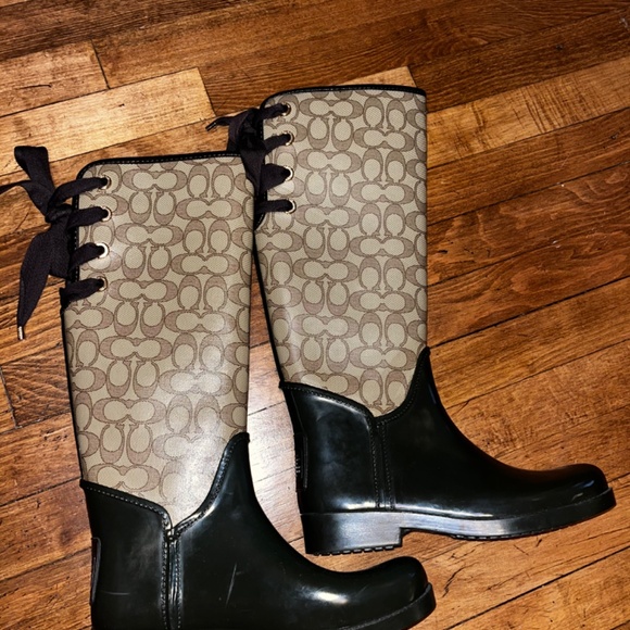 Coach boots - Picture 2 of 9